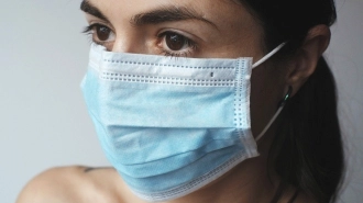 В США разработали определяющую наличие коронавируса маску 