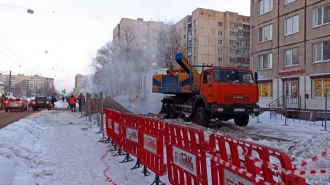 У дома №17 по улице Есенина устранили коммунальную аварию 