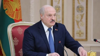 Лукашенко: флаг, герб и гимн вдохновляют белорусов на новые свершения