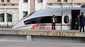 В Новгородской области школьница попала под "Сапсан"