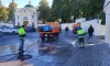 К юбилею Александра Невского площадь перед Лаврой помыли с шампунем