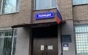 Тела мужчины и женщины с с простреленными головами нашли в квартире в Павловске