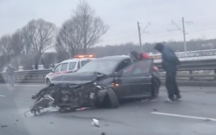 Массовая авария на КАД осложнила движение у Дачного проспекта