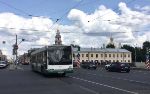 За полгода пенсионеры Петербурга 210 млн раз воспользовались общественным транспортом