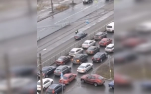Полицейские поймали любителей объезда по трамвайным путям на Маршала Казакова
