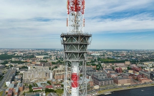 Петербургская телебашня включит подсветку в День государственного флага