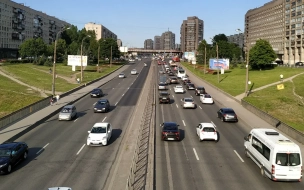 За сутки на дорогах Петербурга и области произошло 382 аварии