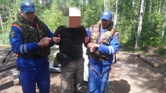 В Приозерском районе спасатели вывели из леса мужчину