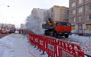 Петербургский сантехник, который шагнул в кипяток ради спасения пассажиров троллейбуса, получил грамоту