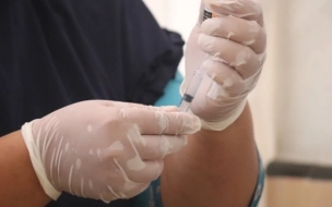 За сутки от коронавируса вакцинировались более 35 тысяч петербуржцев