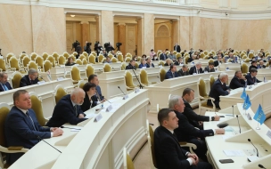 ЗакС Петербурга поддержал "губернаторскую" поправку к бюджету на 2022 год и отклонил все остальные
