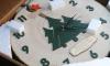 Часы из ствола главной новогодней ели подарили детским соцучреждениям Петербурга