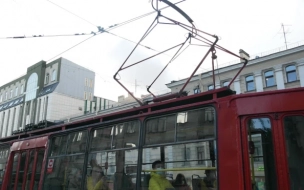 Движение семи трамвайных маршрутов в Петербурге восстановлено после схода вагона с путей