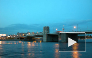 Стали известны подробности ДТП на Володарском мосту: госпитализированы два человека, в том числе кондуктор