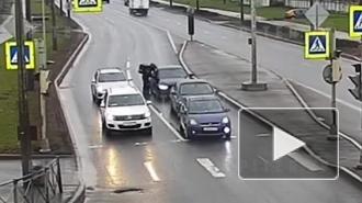 Водитель иномарки избил курьера на Митрофаньевском шоссе