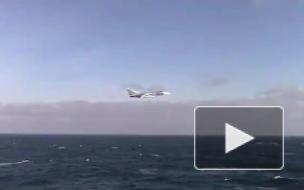 В сети появилось видео полета Су-24 вблизи эсминца ВМС США "Дональд Кук"