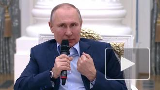 Путин заявил о способности интернета разрушить общество изнутри