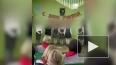 В российской школе дети устроили концерт под портретом ...