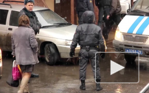 В Петербурге двое жителей Калмыкии представились "девушкой" и ограбили таксиста