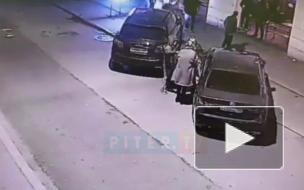 Ночью на Думской петербуржец отправил женщину "в накаут" 