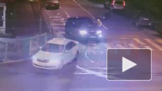 Драка автомобилистов на улице Смирнова закончилась ограблением