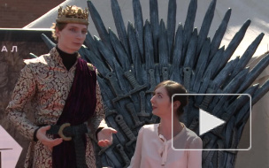 В Петербург привезли железный трон из "Игры престолов"