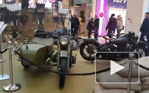 Петербуржцев заинтересовали раритетные мотоциклы в ТЦ "Галерея"
