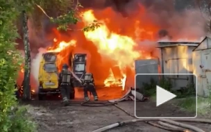 Во время пожара на Фучика частично выгорели 53 гаража