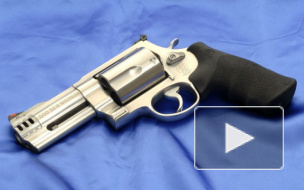 Преступники вынесли из салона на Кондратьевском проспекте 9 коробок с ювелирными изделиями, угрожая пистолетом