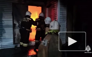 В Нижнем Новгороде потушили пожар на мебельном производстве