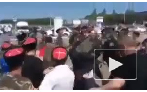 Избитые казаками в Анапе сторонники Навального обратились в полицию