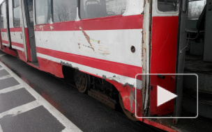 Мерседес насмерть сбил девушку на автобусной остановке на Обуховской Обороны