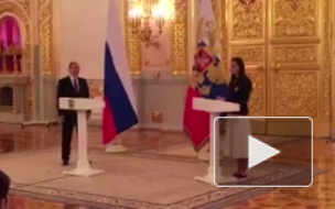 Исинбаева застенчиво прокомментировала слезы на встрече с Путиным