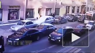 Потерявший сознание за рулем водитель спровоцировал аварию на перекрёстке  Джамбула и Загородного