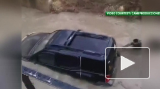 Гибель военных, пытавшихся спасти машину начальника, сняли на видео