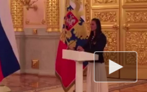 Слезы Елены Исинбаевой попали на видео и растрогали россиян