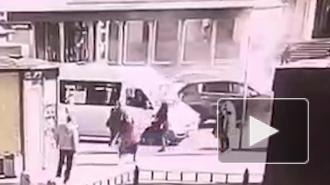 На проспекте Стачек столкнулись 4 автомобиля