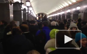 На оранжевой ветке метро Петербурга увеличили интервал движения поездов