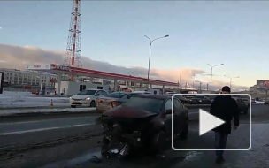 Видео: в ДТП на Выборгской набережной пострадали четверо
