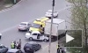 Жесткое видео из Астрахани: легковушка протаранила грузовик