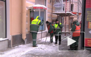 Против лома нет приёма! Сосульная бомбёжка на Невском прошла без пострадавших