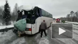 В Пермском крае автобус со школьниками попал в массовое ДТП