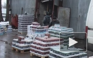 В Петербурге нашли подпольный склад с 10 тысячами литров контрафактного алкоголя