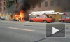 Очевидец снял на видео, как на Выборгской набережной сгорел автомобиль