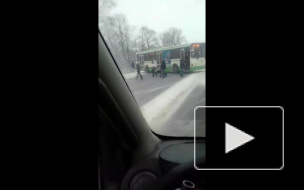Московское шоссе перекрыто из-за ДТП с автобусом
