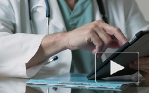 Студентам-медикам, находящимся на карантине, еду приносят курьеры 