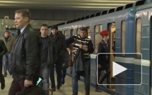 На станции метро "Московская" пассажир упал и умер. Причину смерти выясняют патологоанатомы
