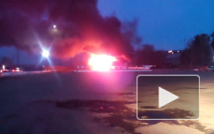 Видео из Кемерово: на заправке дотла сгорел пассажирский автобус