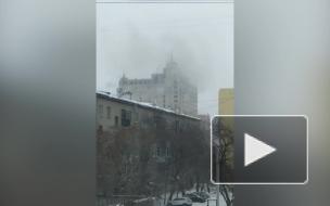 При пожаре в офисном здании в Екатеринбурге пострадали два человека