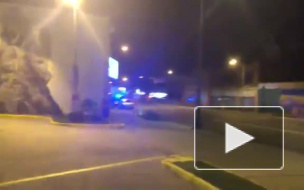 Видео погони из Вирджинии: Полиция два часа гонялась по городу за украденным бронетранспортером 